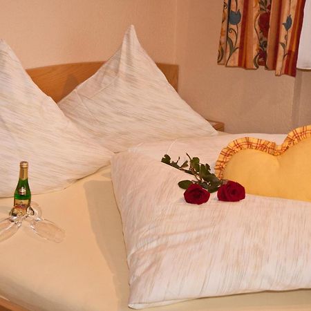 Hotel Ehstandhof Uderns Habitación foto