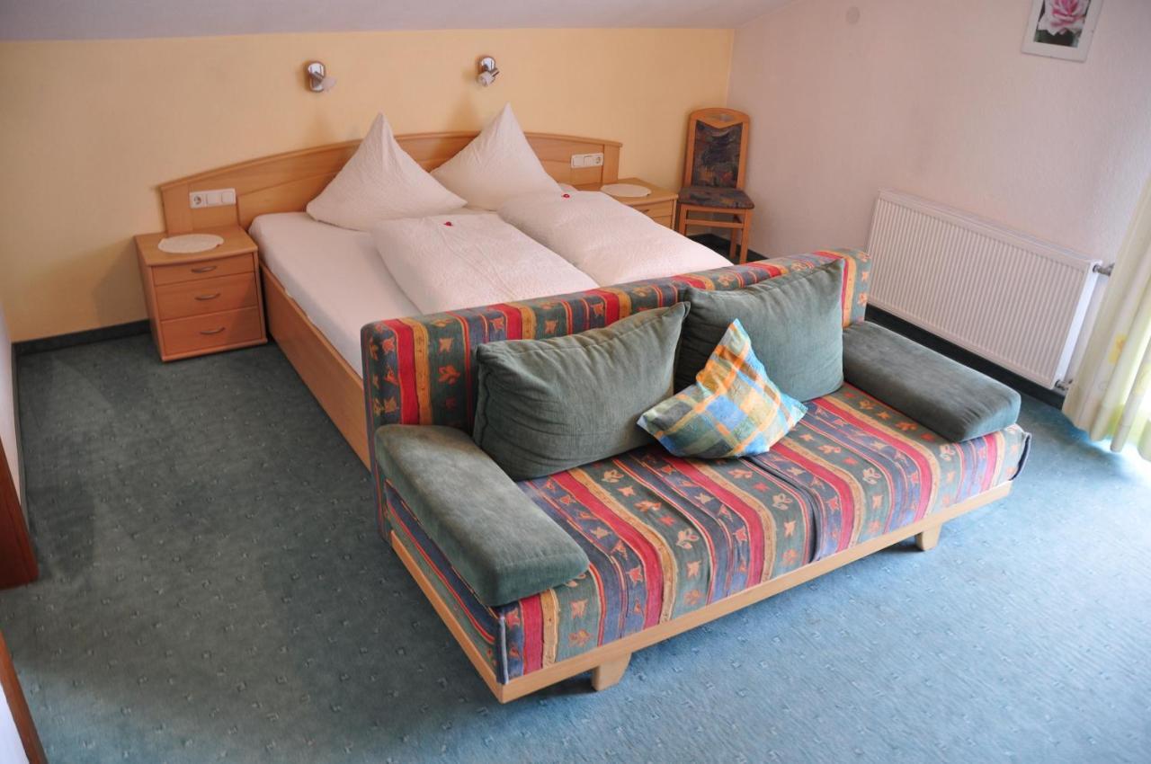 Hotel Ehstandhof Uderns Habitación foto